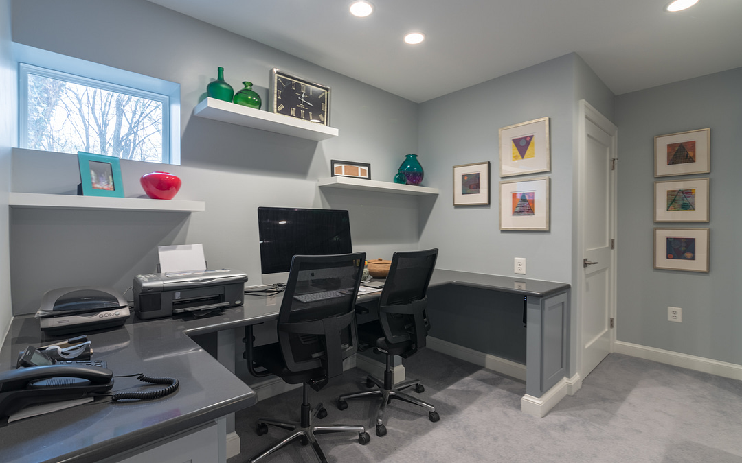 4 Reasons to Remodel Your Living Space Into a Home Office